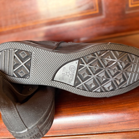 Men’s size 13 Converse Chuck Taylor All Star black classic high top sneakers - Picture 10 of 11